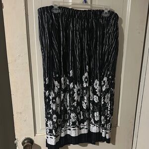 CJ Banks Black and White A-Line Midi Skirt